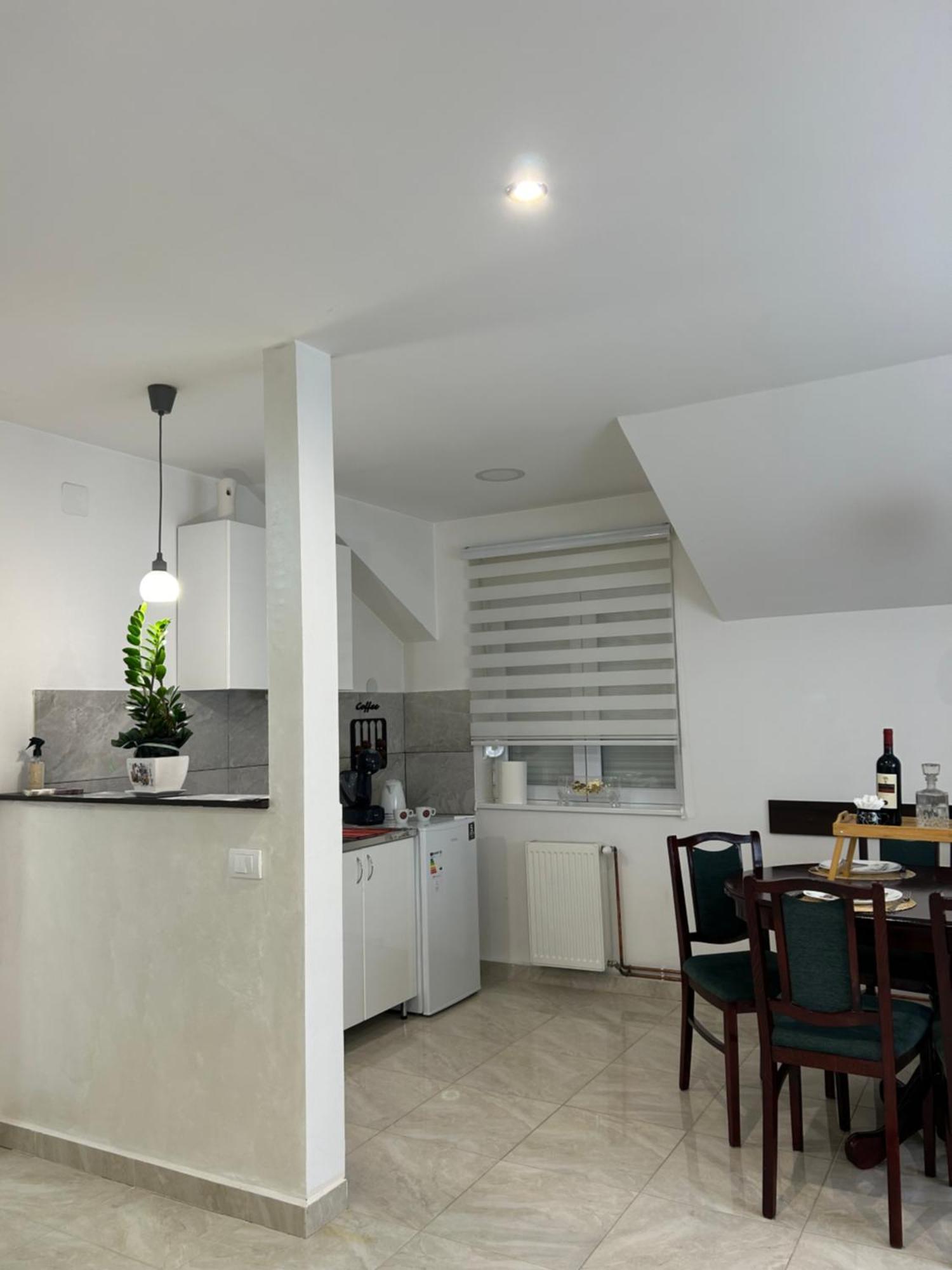 Apartman Diamond Lux Surčin Kültér fotó